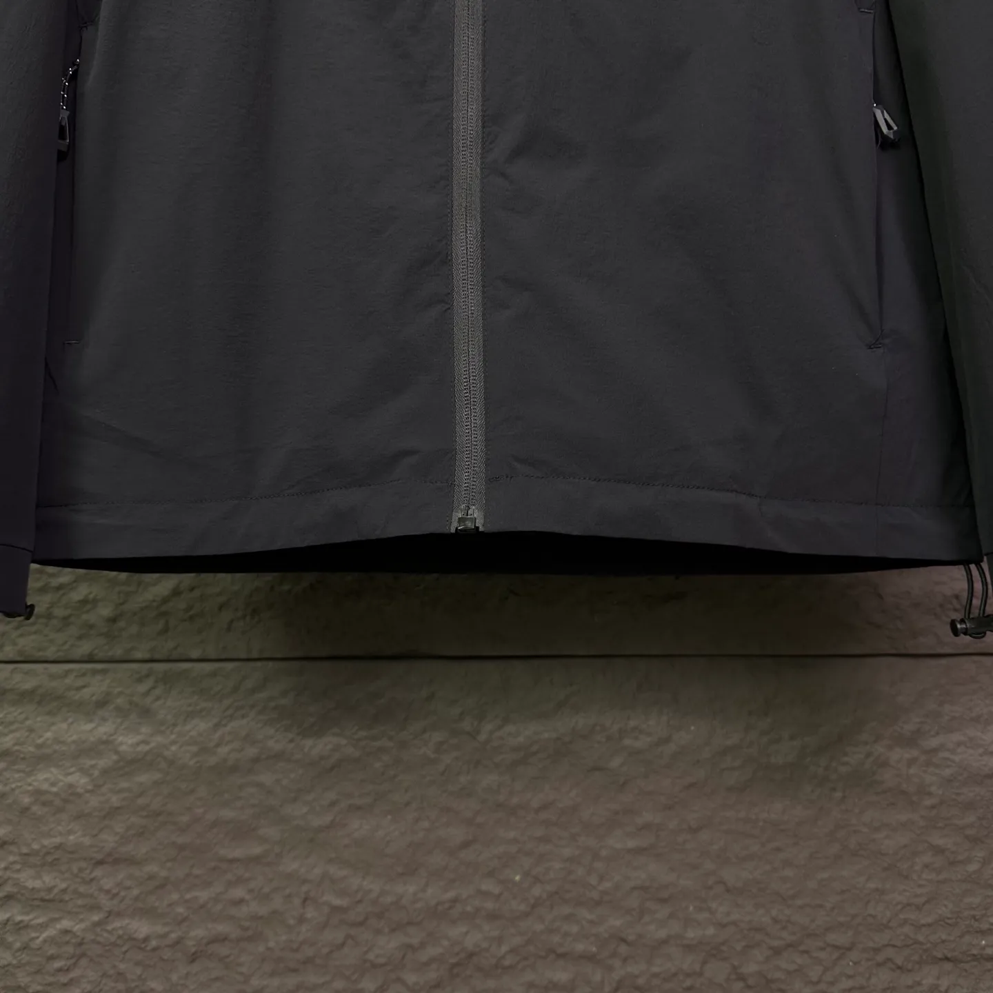 2026New Arrival 🌲 logo Same Style Quality😘😘 ，Wear-Resistant、 、Breathable、 、 Versatile 👍 ：Black、Light Gray Size：L-4XL